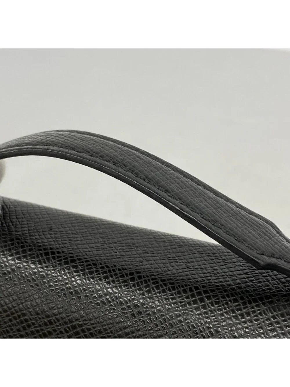 Louis Vuitton Wallet Taiga Zippy XL Ardoise